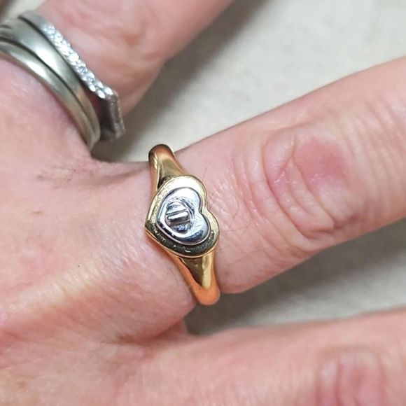 Coach Signed Gold Plated Two-tone Authentic Heart Ring Size 8 - Picture 1 of 8